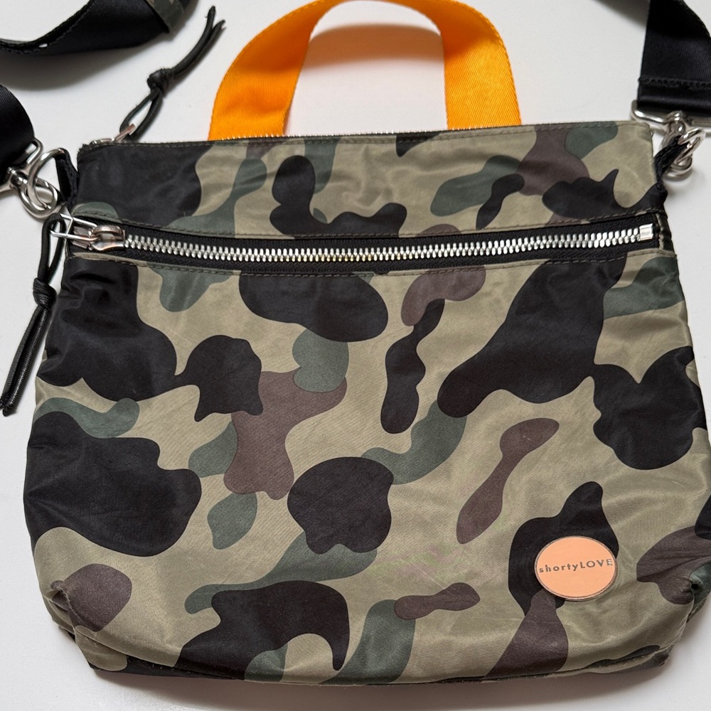 ShortyLOVE Camouflage Crossbody Bag - Perfect Shape